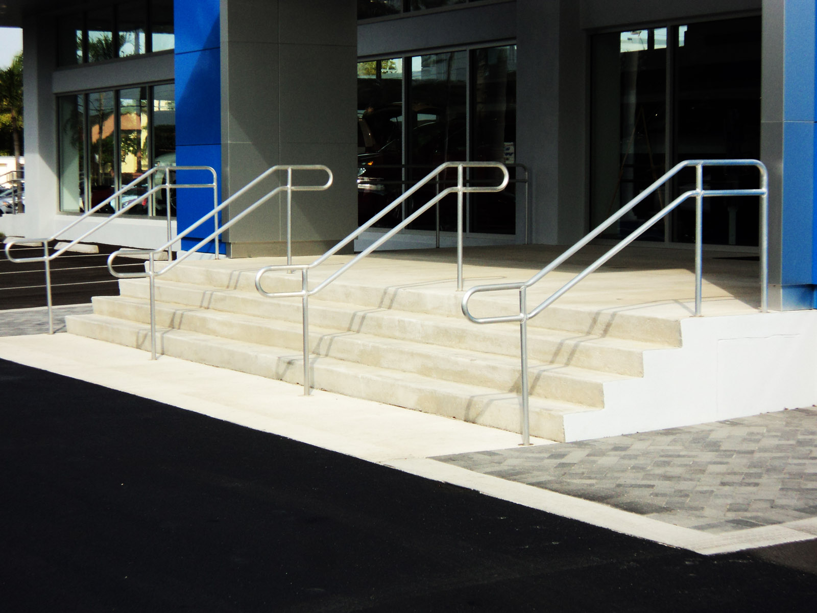 Custom raised railings for building entrance