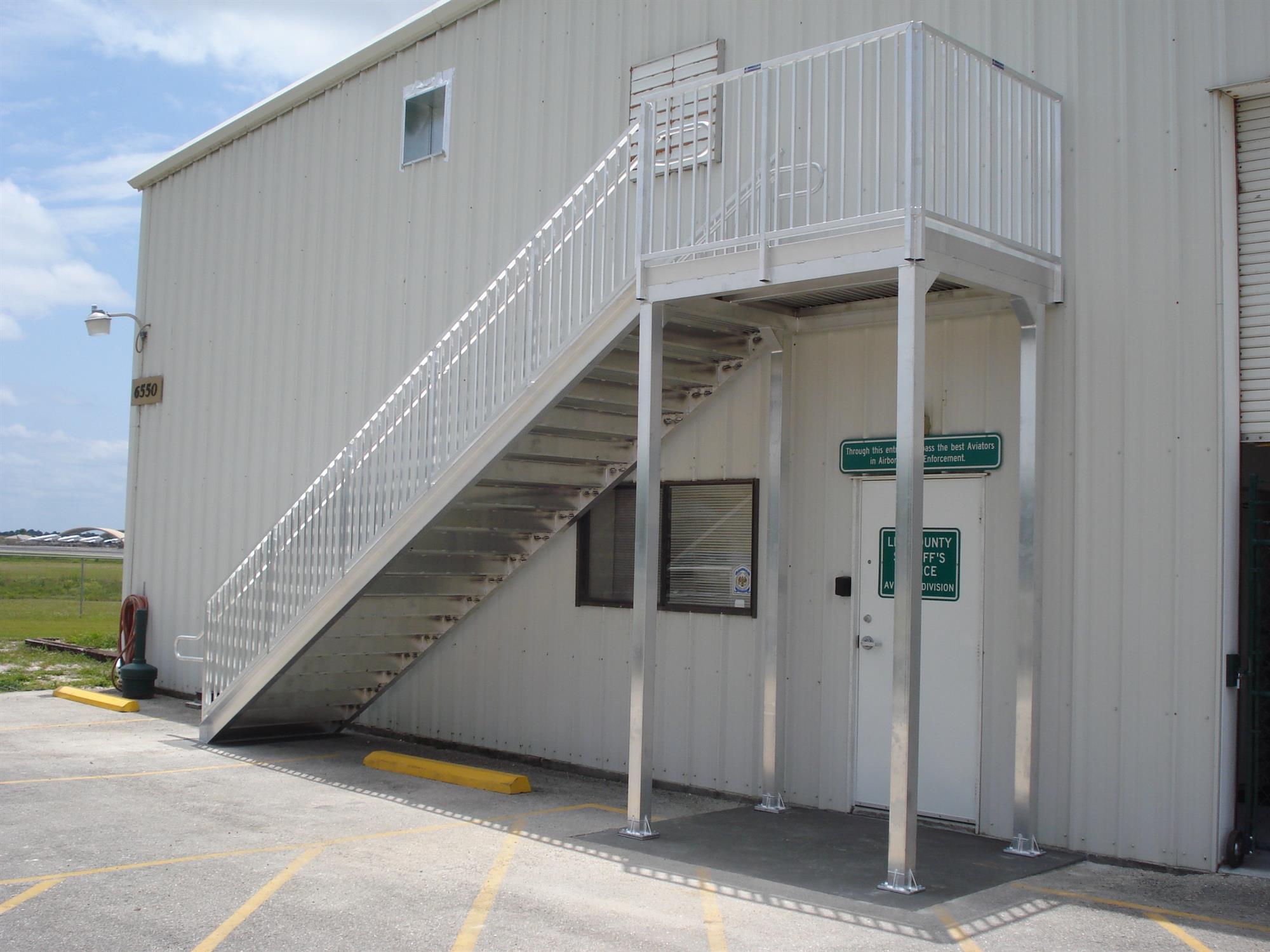 high rise aluminum stair system side view